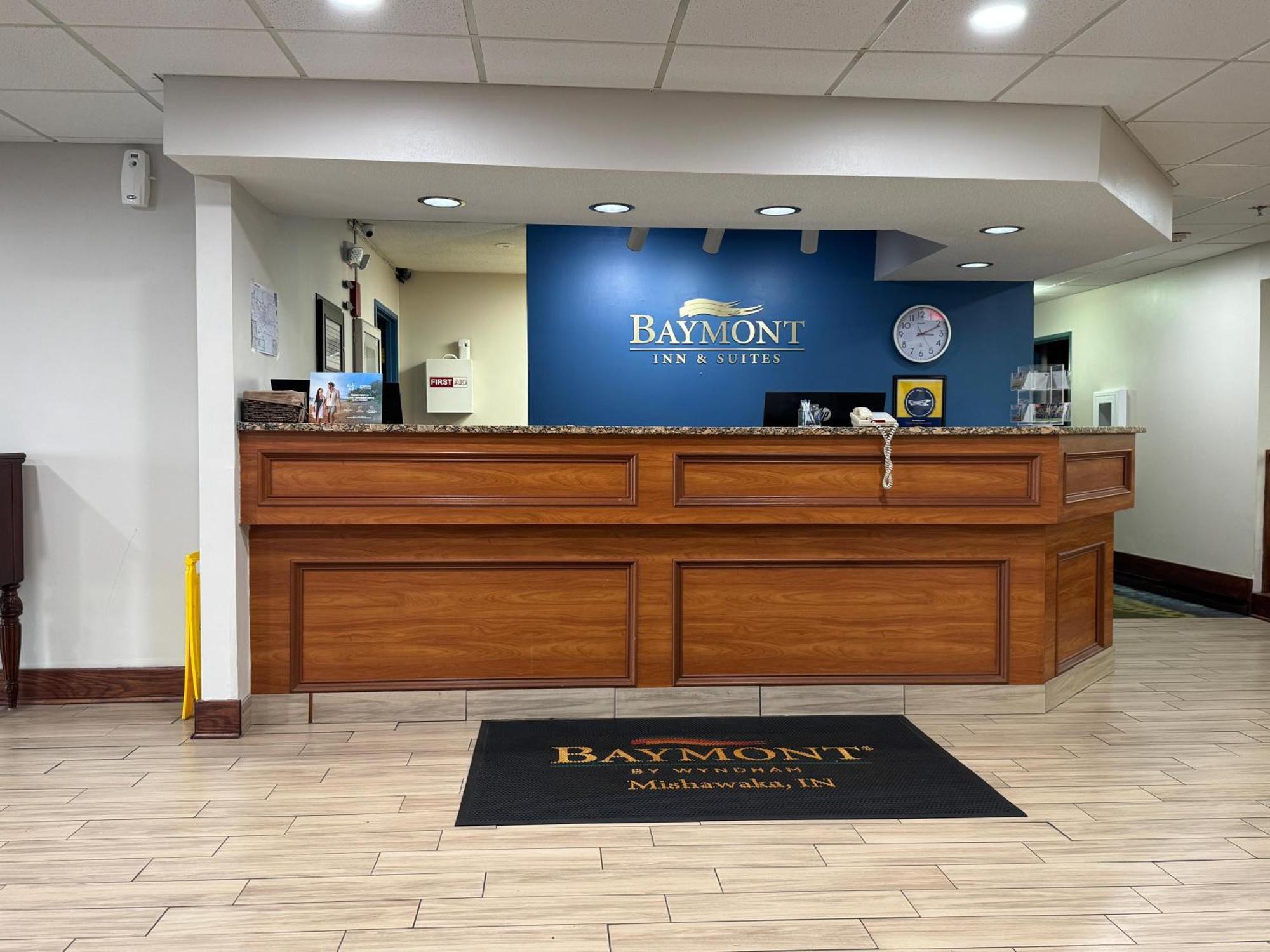Baymont By Wyndham Mishawaka South Bend Area Hotel Екстериор снимка