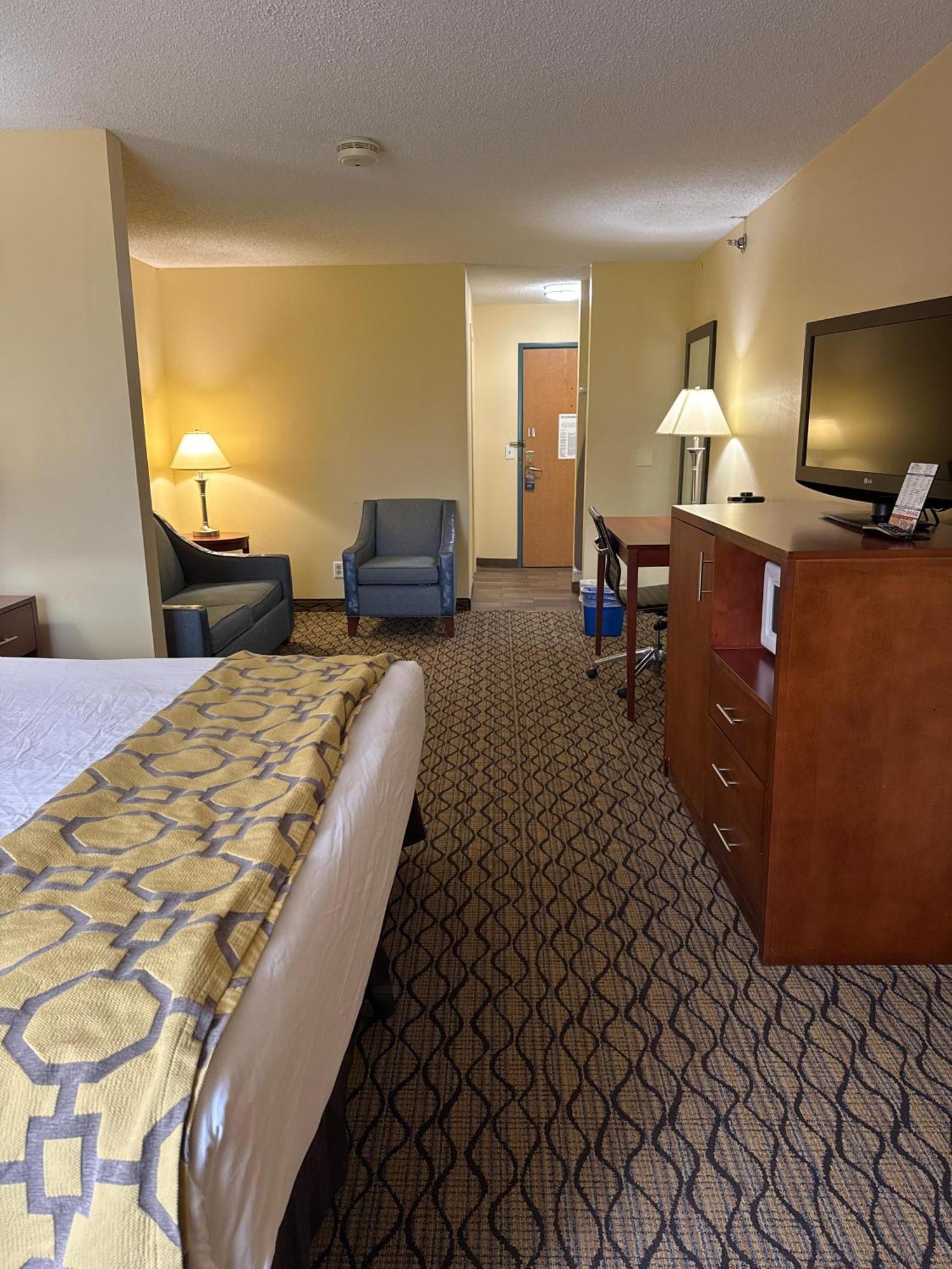 Baymont By Wyndham Mishawaka South Bend Area Hotel Екстериор снимка