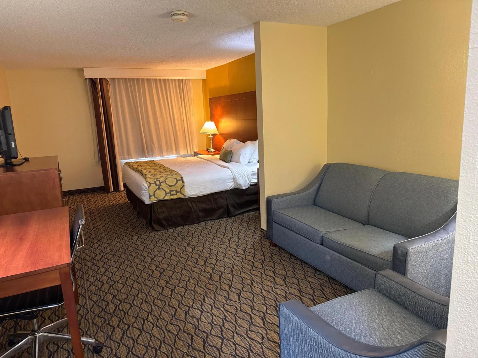 Baymont By Wyndham Mishawaka South Bend Area Hotel Екстериор снимка